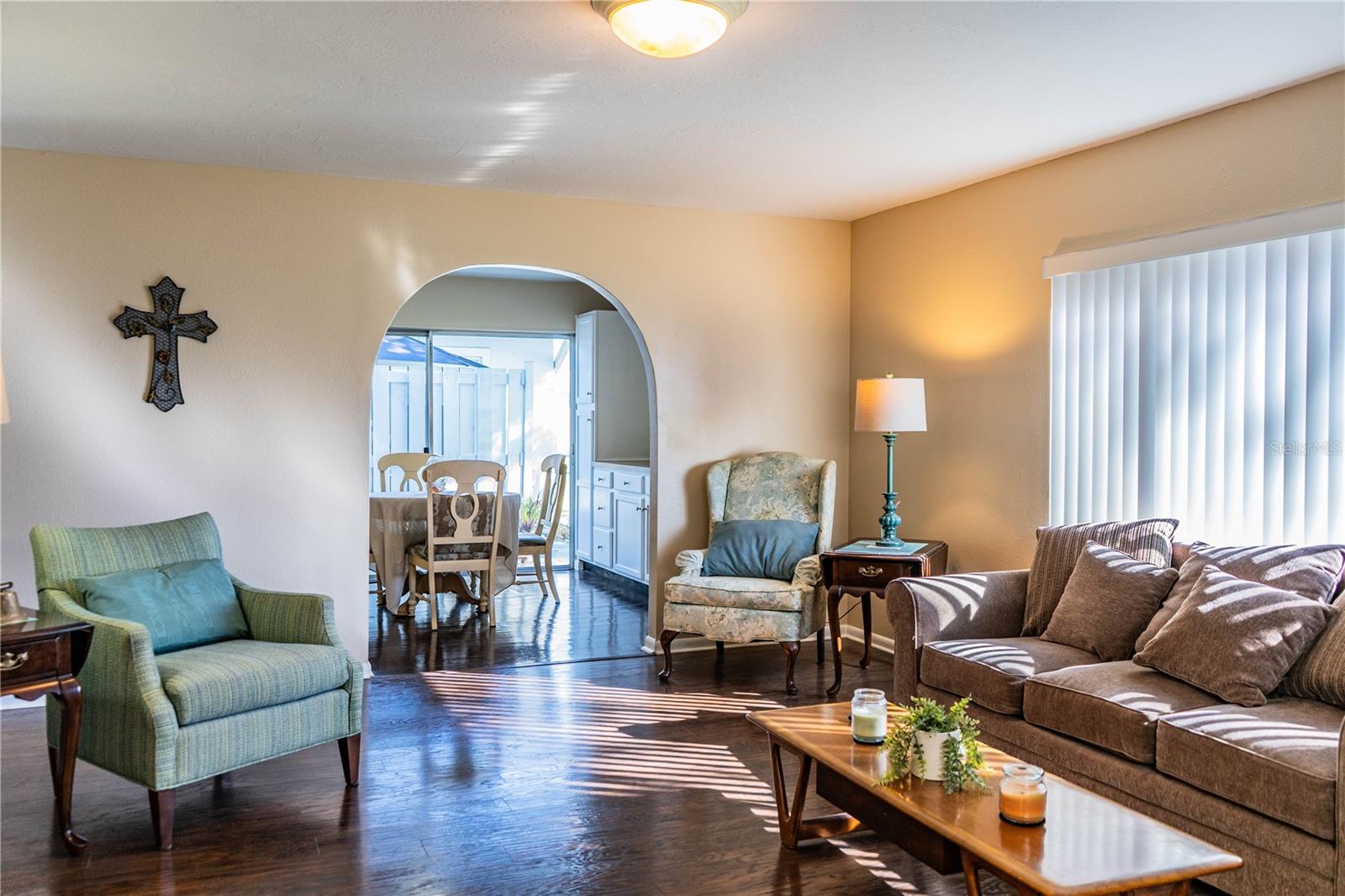 Image 7 of 32 For 612 Avery Lane