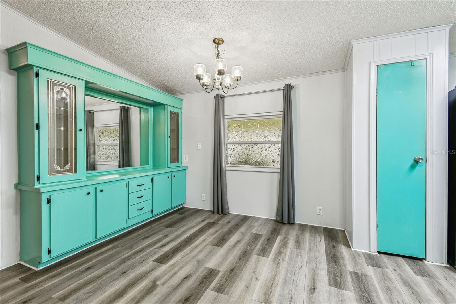 Image 18 of 58 For 1811 Sherwood Hill Dr