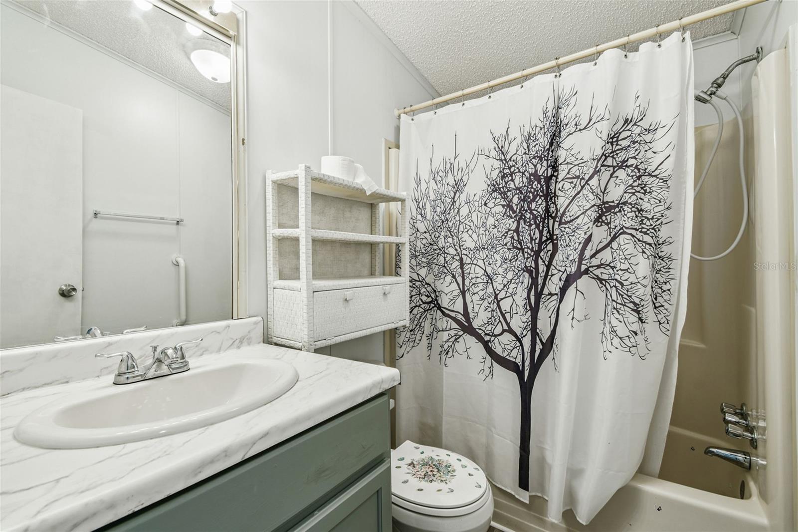 Image 33 of 58 For 1811 Sherwood Hill Dr