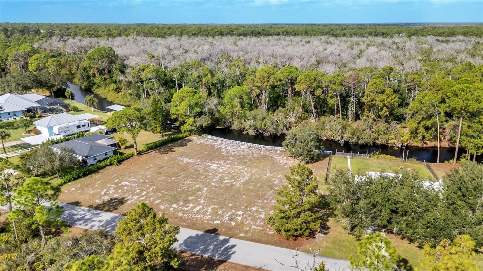 Image 4 of 13 For 1100 Sycamore Street