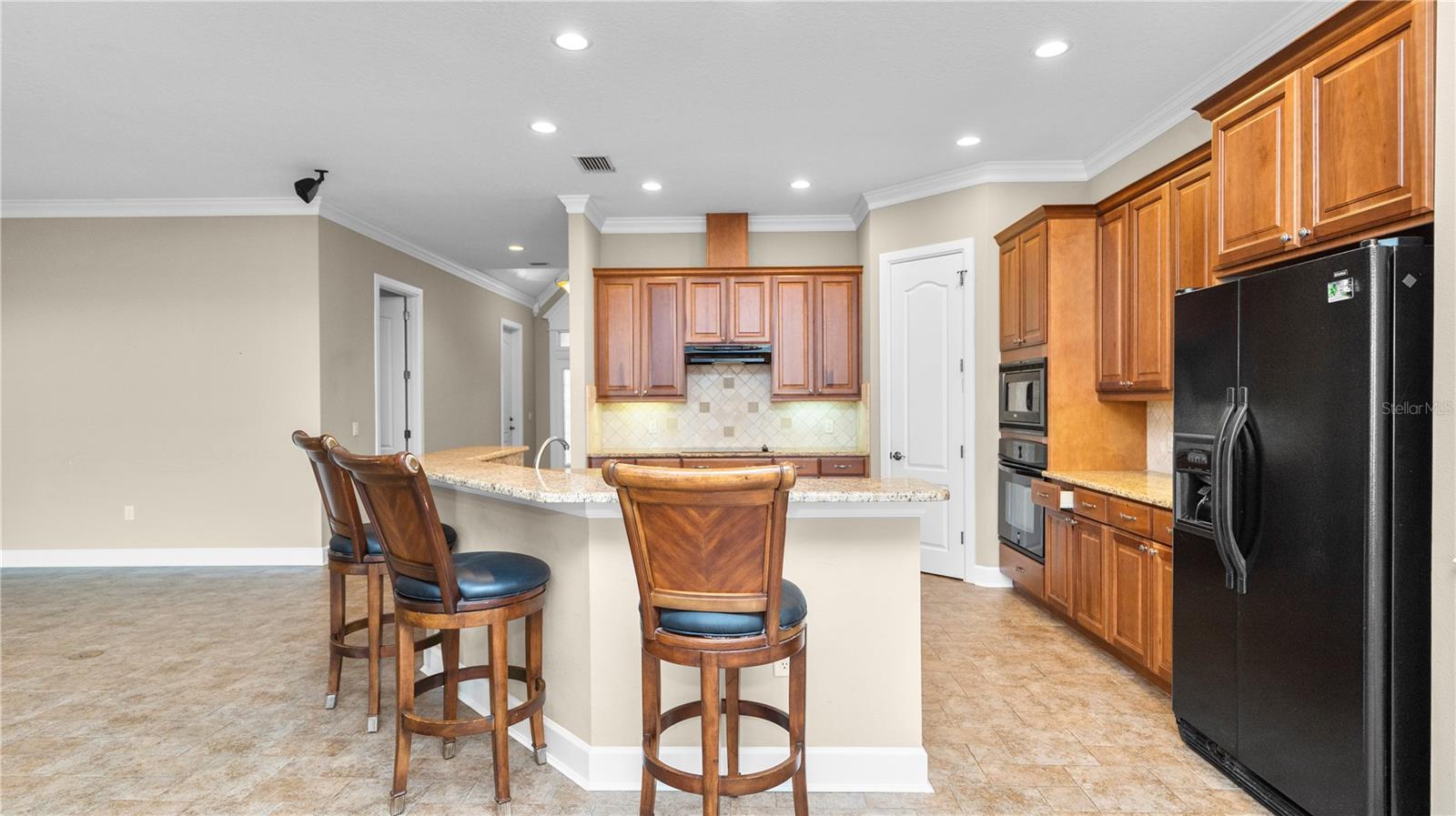 Image 10 of 67 For 1852 Richmond Way