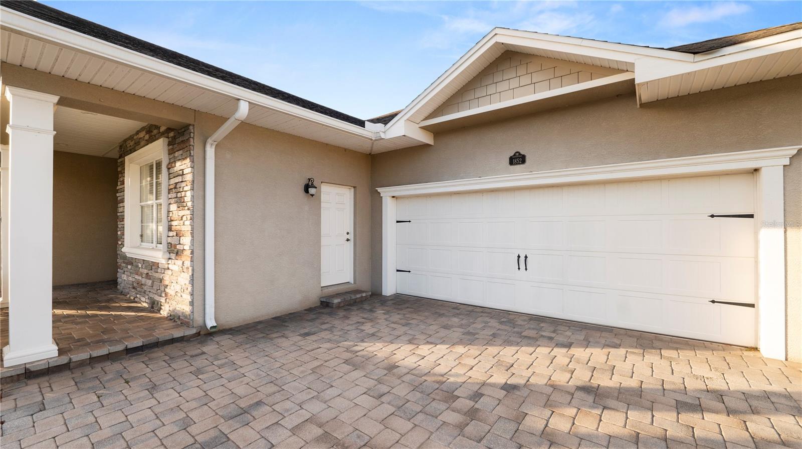 Image 2 of 67 For 1852 Richmond Way