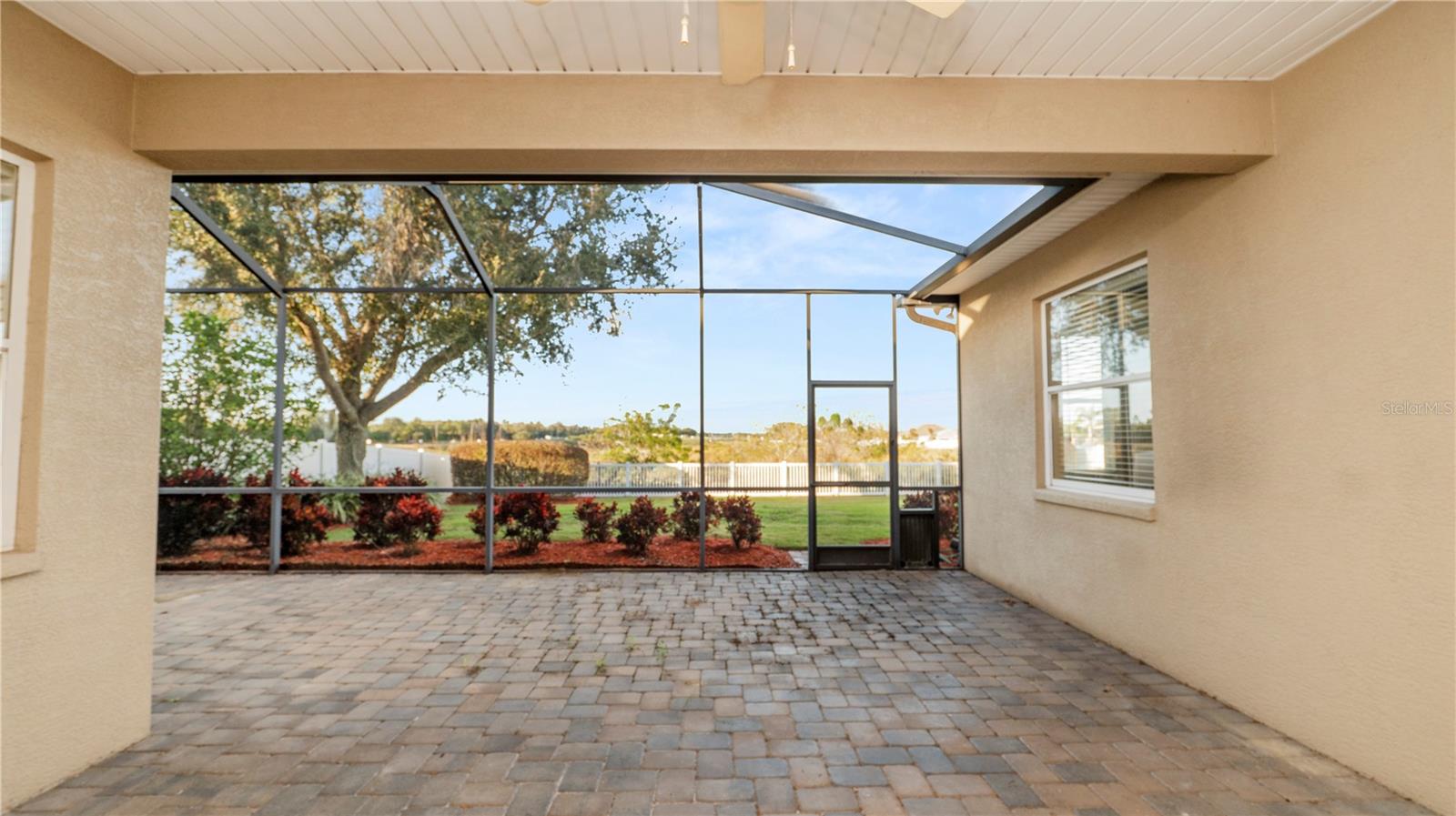 Image 44 of 67 For 1852 Richmond Way