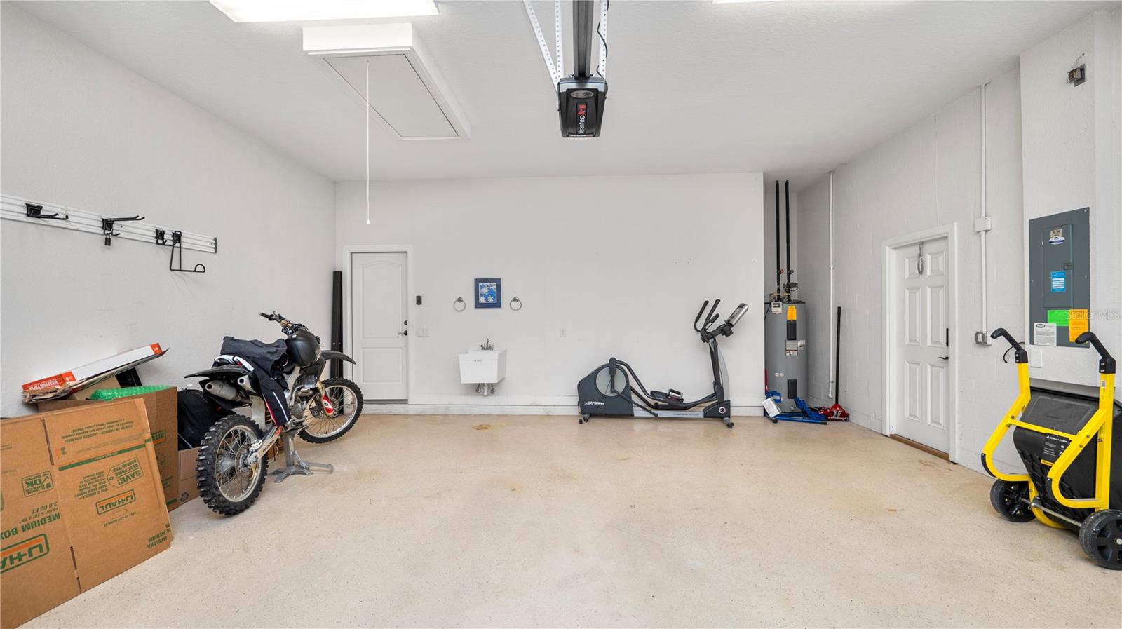 Image 49 of 67 For 1852 Richmond Way