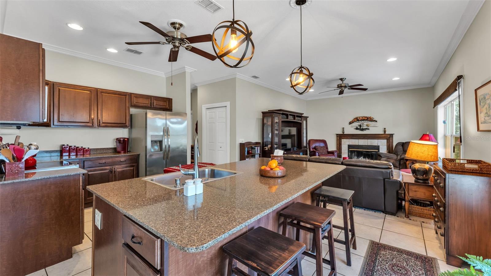 Image 15 of 45 For 6760 Englelake Drive