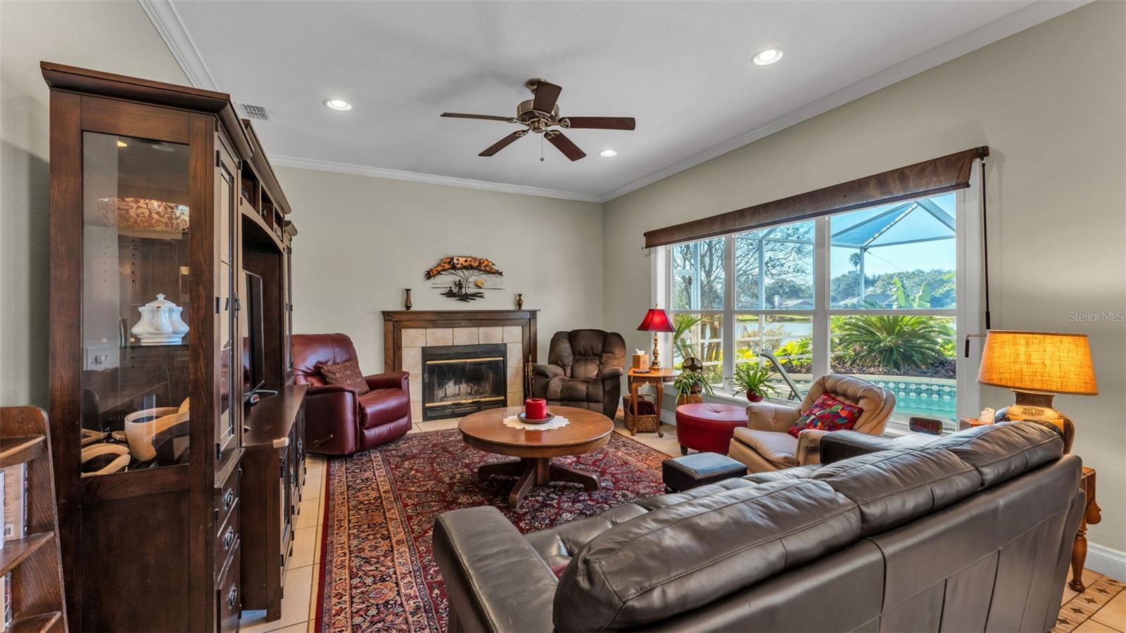 Image 16 of 45 For 6760 Englelake Drive