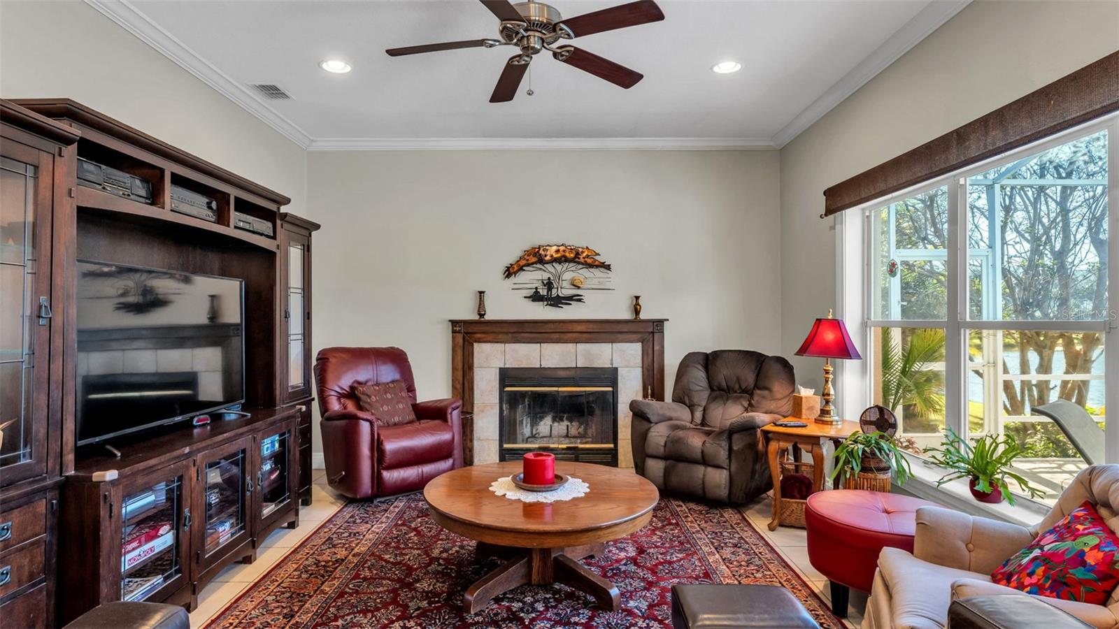 Image 17 of 45 For 6760 Englelake Drive