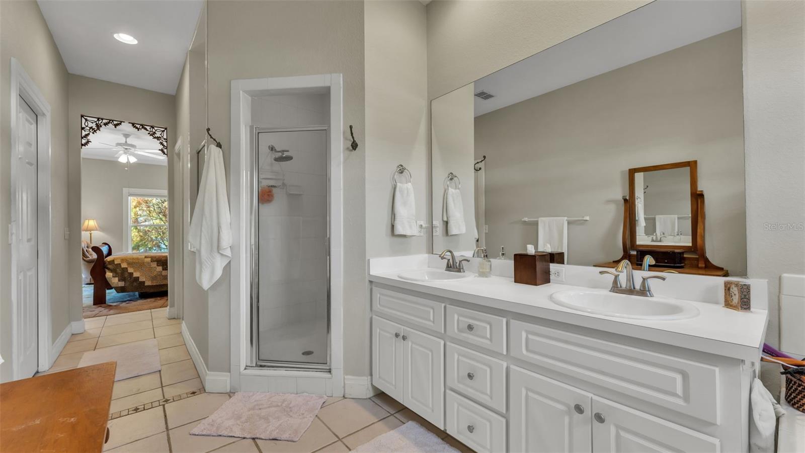 Image 21 of 45 For 6760 Englelake Drive