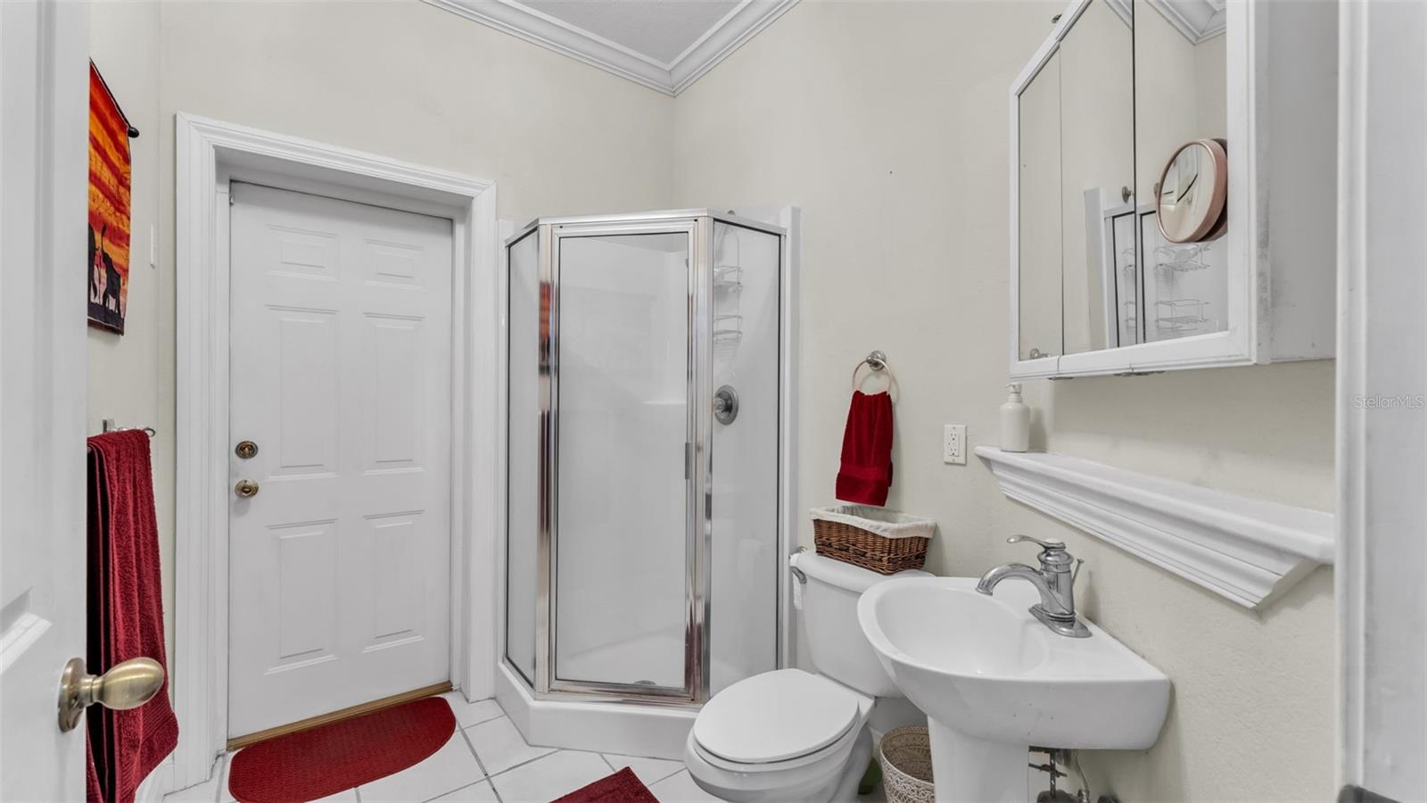 Image 27 of 45 For 6760 Englelake Drive