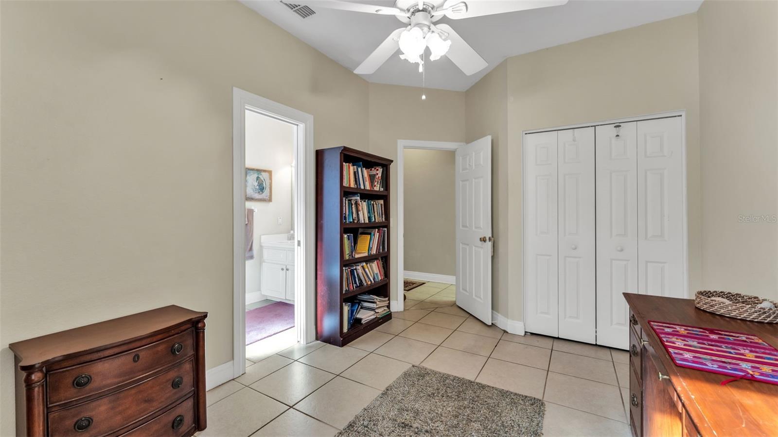 Image 33 of 45 For 6760 Englelake Drive