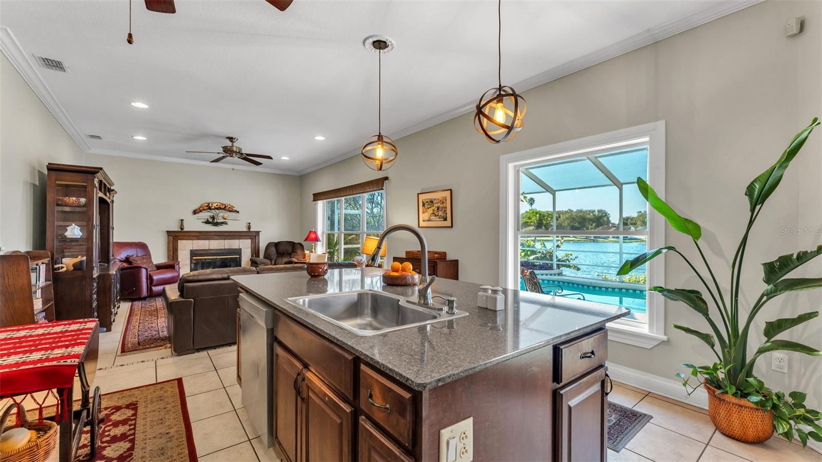 Image 7 of 45 For 6760 Englelake Drive