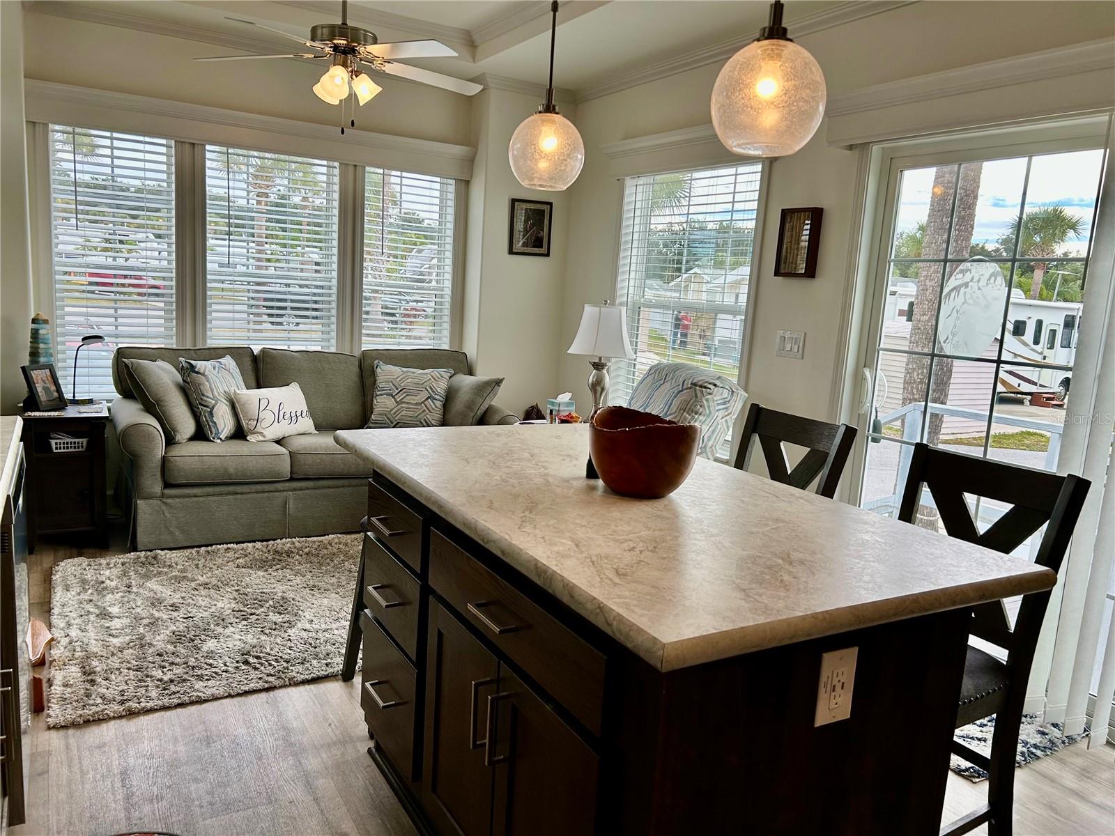 Image 14 of 35 For 4625 Palm Drive