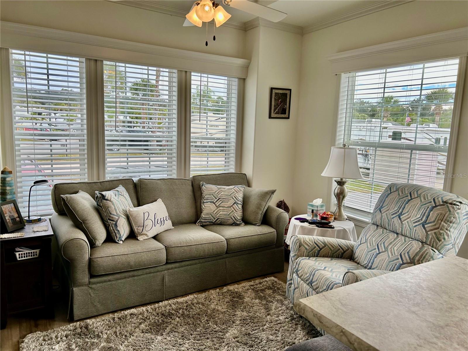 Image 15 of 35 For 4625 Palm Drive