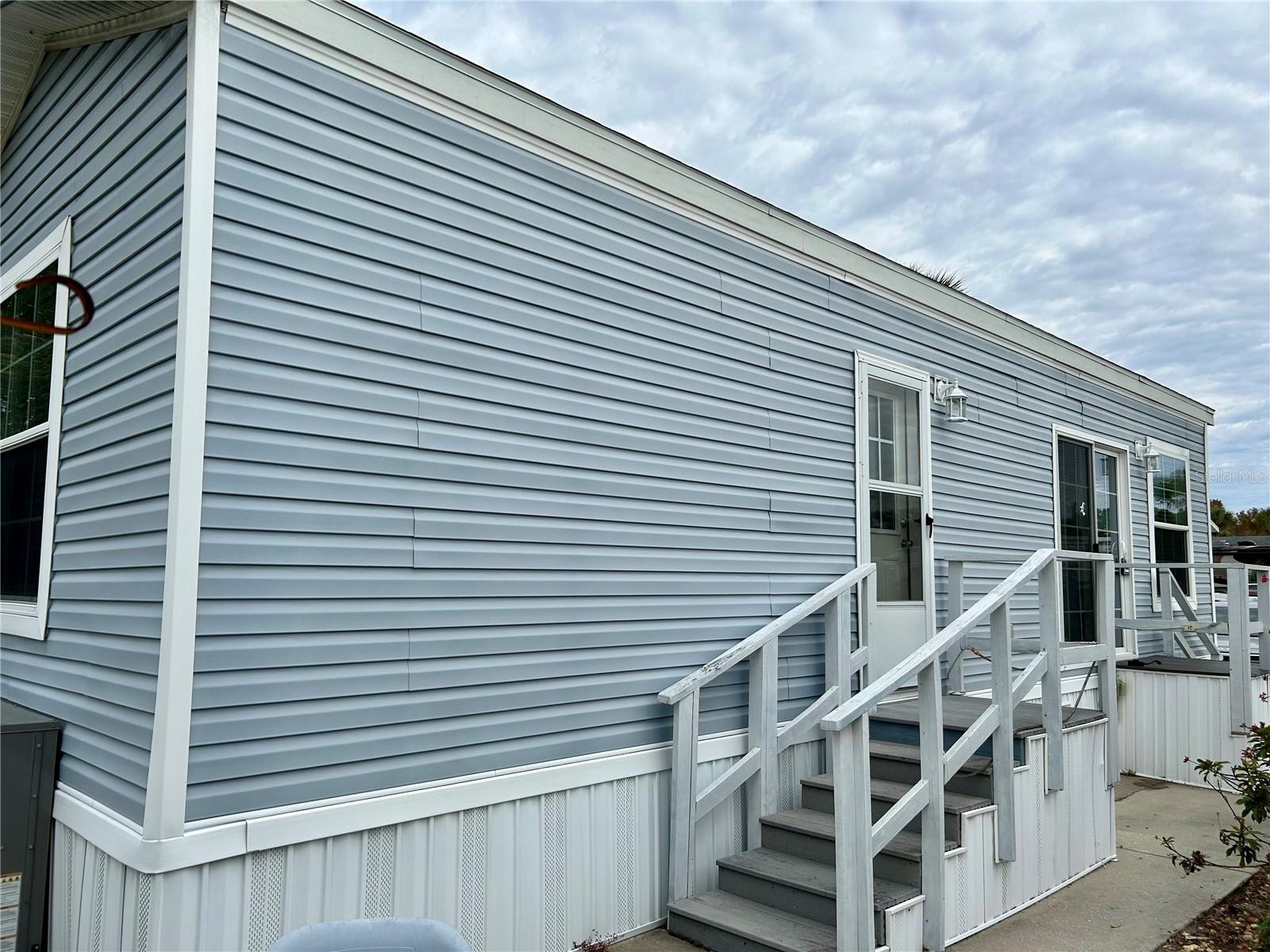 Image 3 of 35 For 4625 Palm Drive