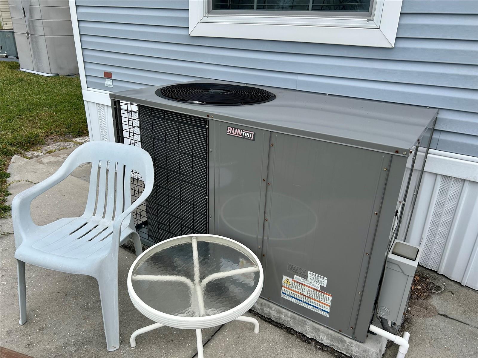 Image 7 of 35 For 4625 Palm Drive