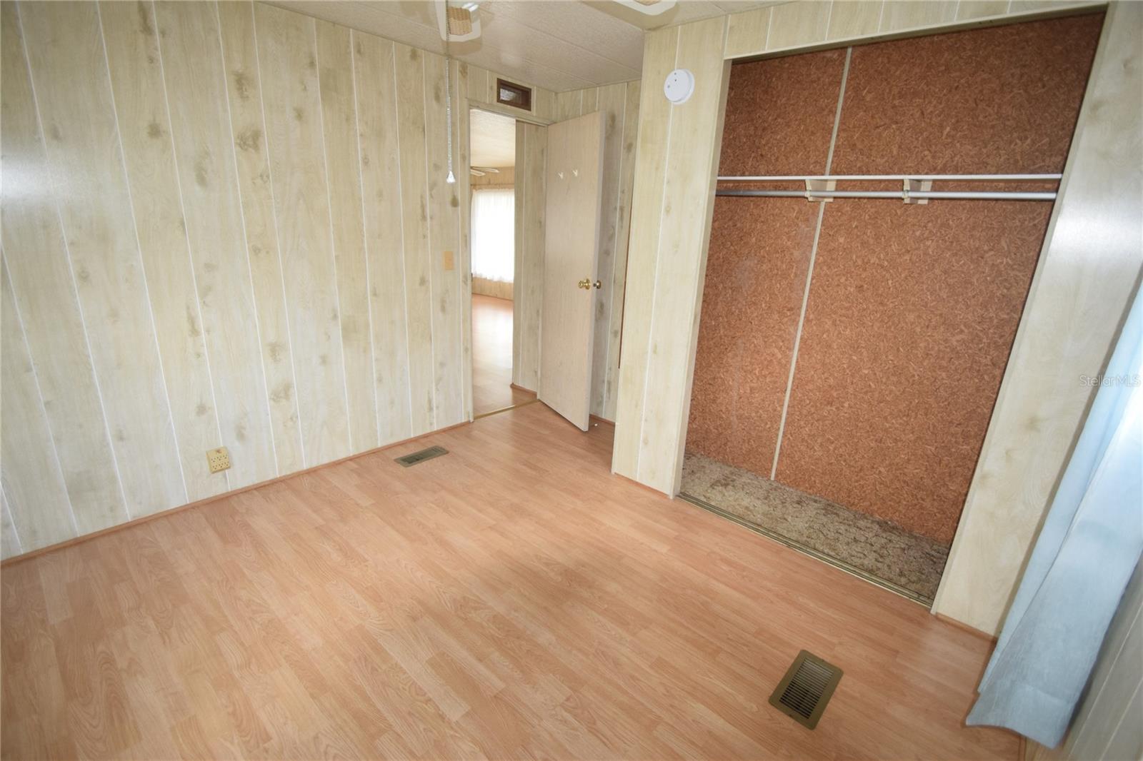 Image 5 of 12 For 1567 Longbow Drive