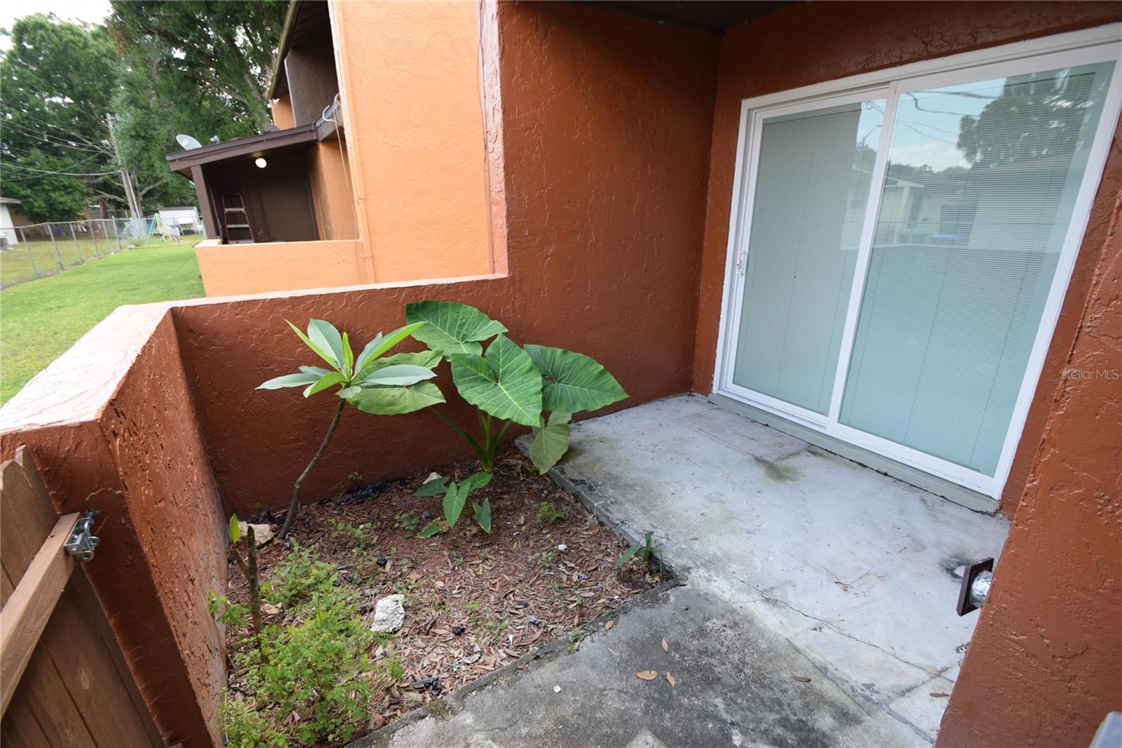 Image 15 of 16 For 945 Castle Way 945