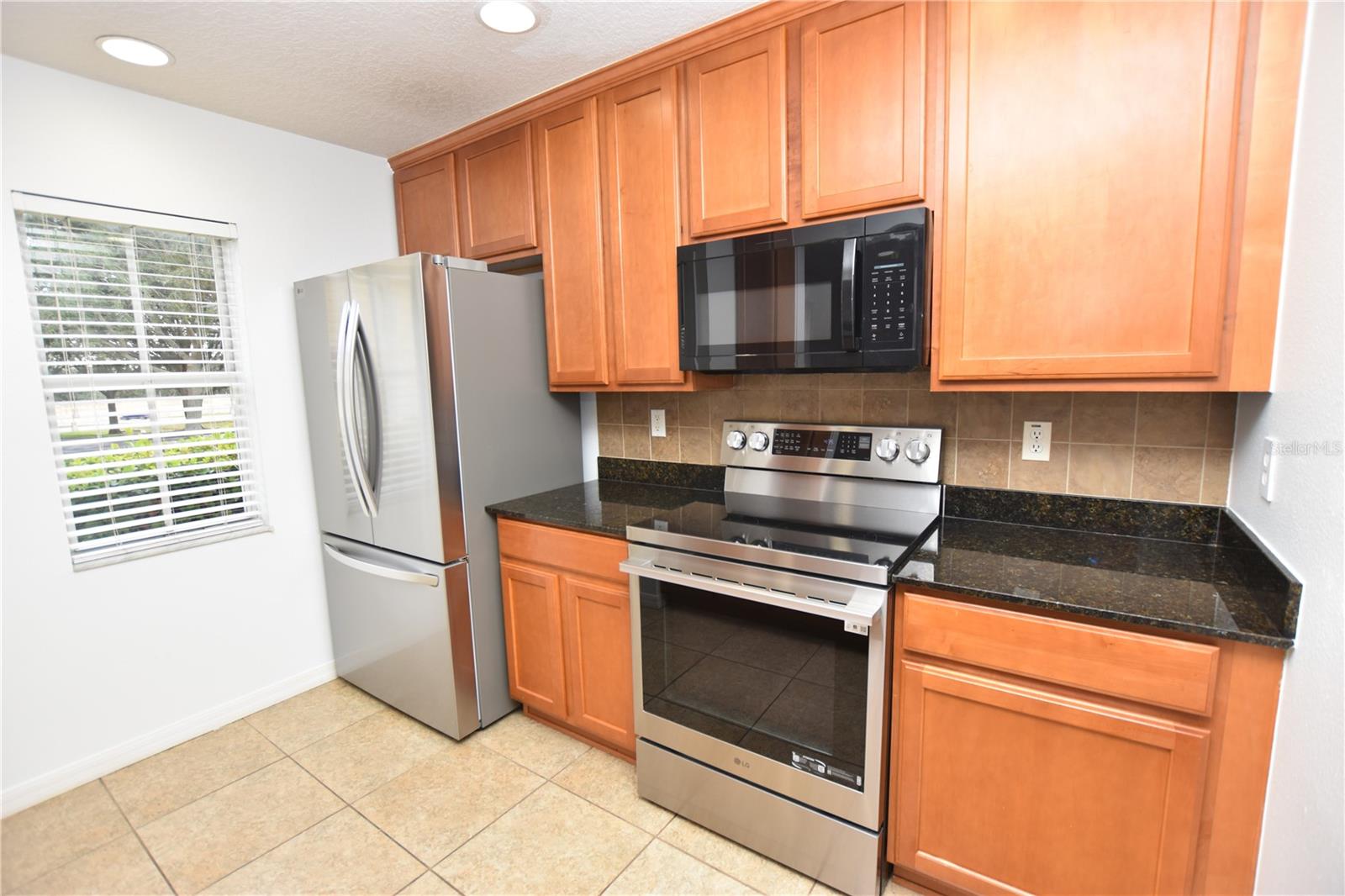 Image 9 of 37 For 5365 River Rock Road