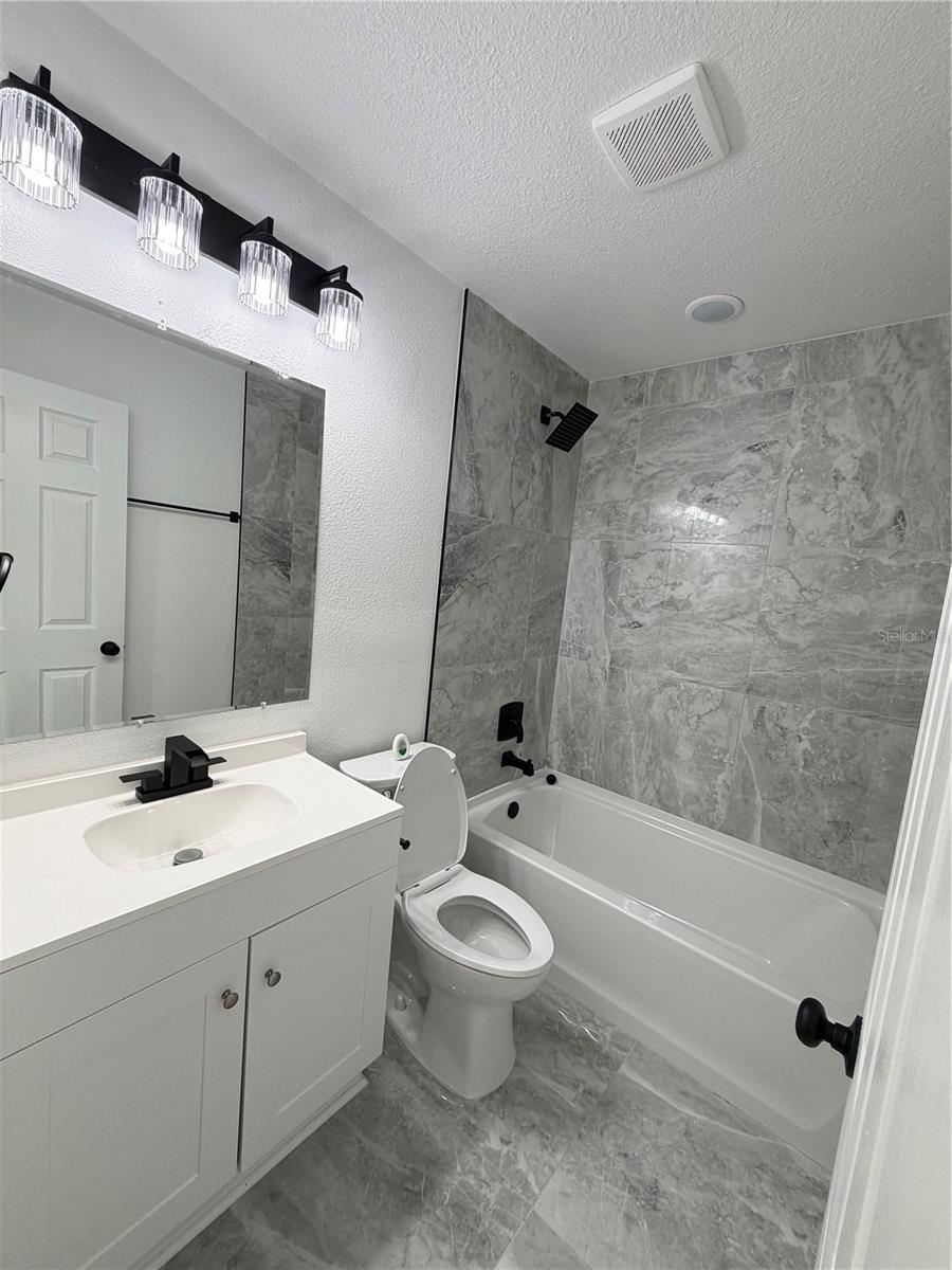 Image 23 of 25 For 1423 Webster Avenue