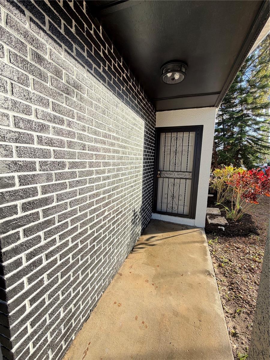 Image 4 of 25 For 1423 Webster Avenue