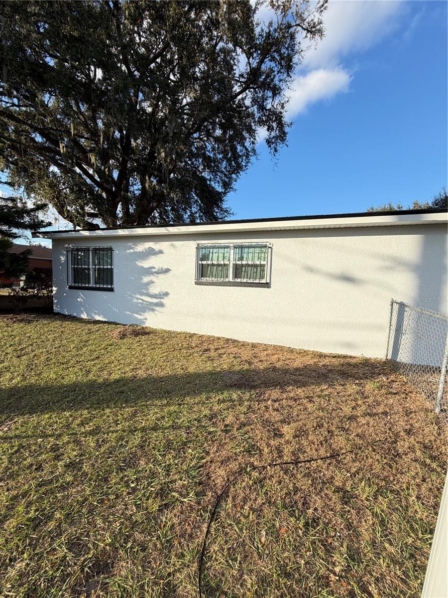 Image 8 of 25 For 1423 Webster Avenue