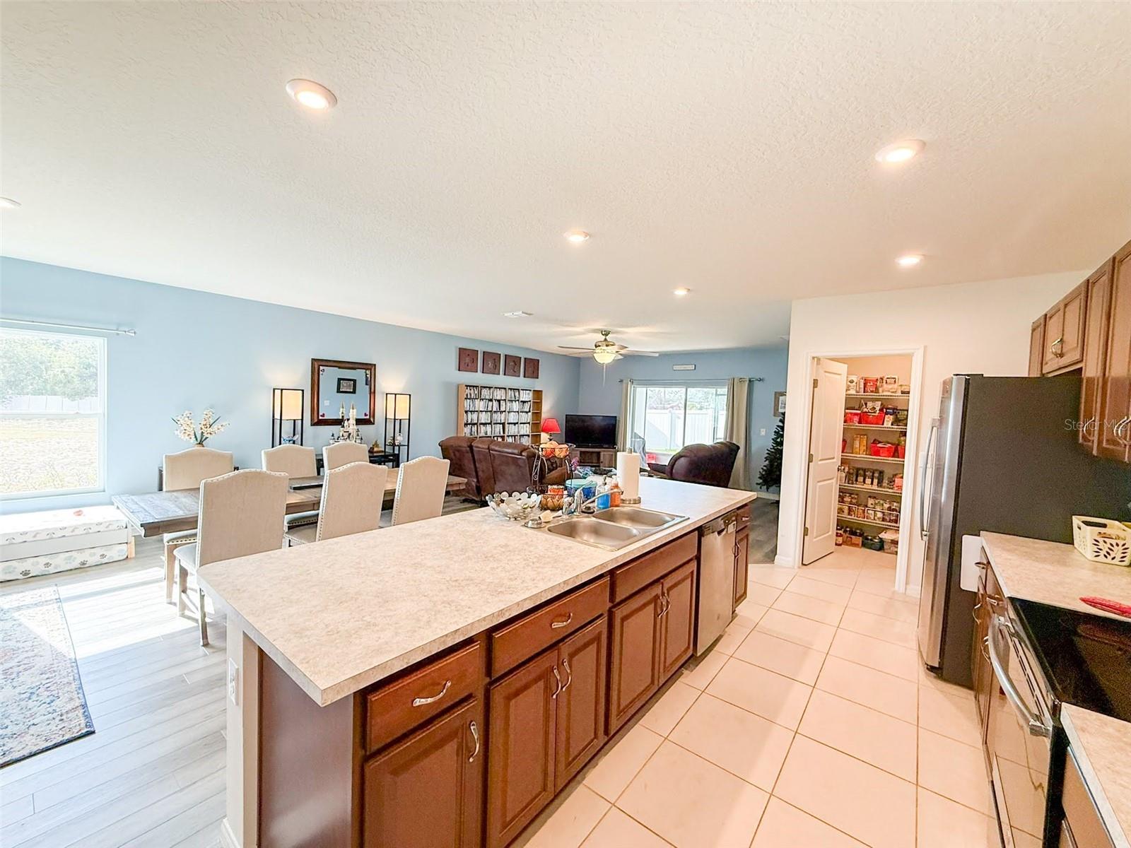 Image 14 of 79 For 141 Hamlet Loop