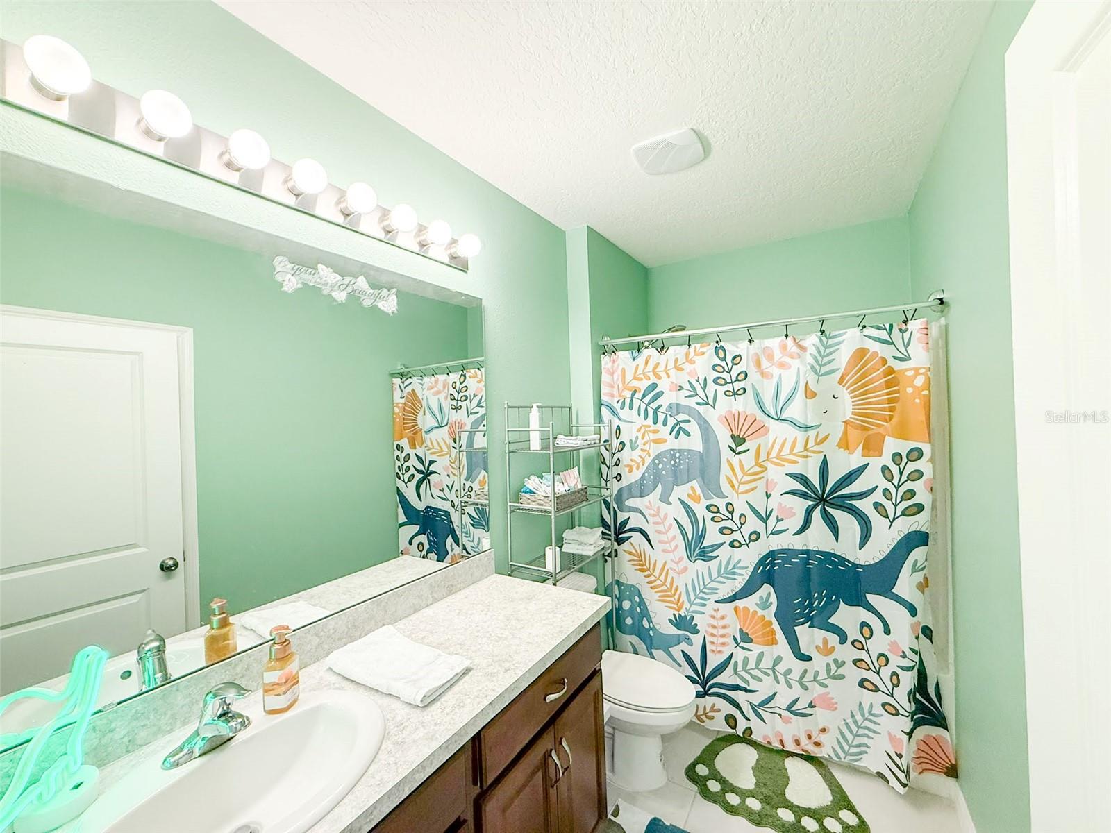 Image 23 of 79 For 141 Hamlet Loop