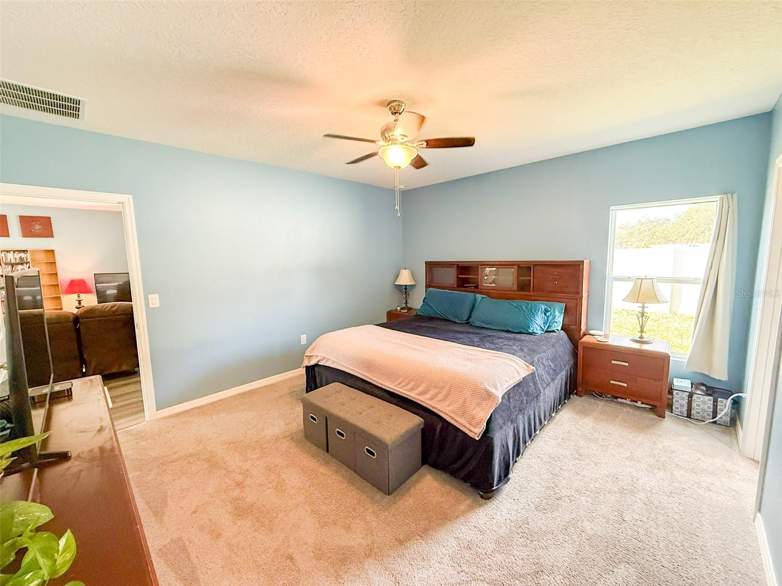 Image 37 of 79 For 141 Hamlet Loop