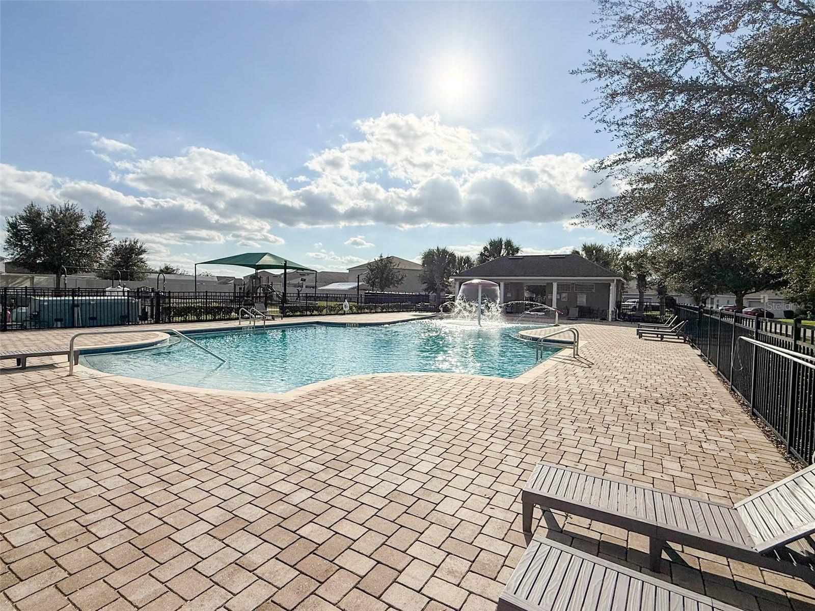 Image 47 of 79 For 141 Hamlet Loop