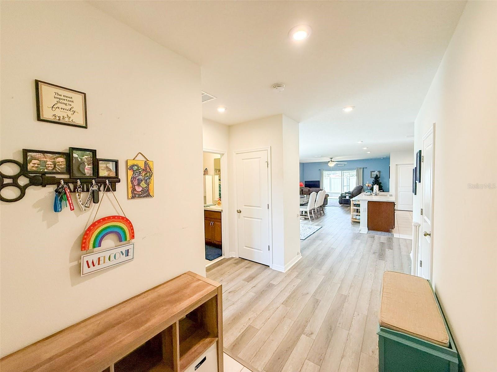 Image 5 of 79 For 141 Hamlet Loop