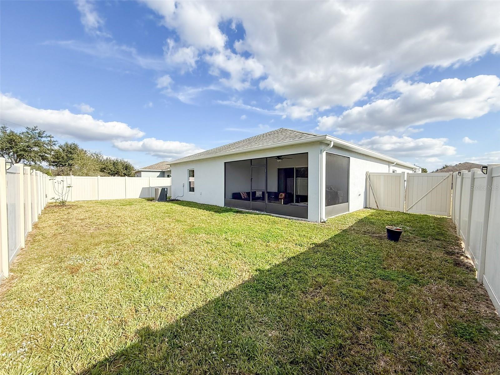 Image 68 of 79 For 141 Hamlet Loop