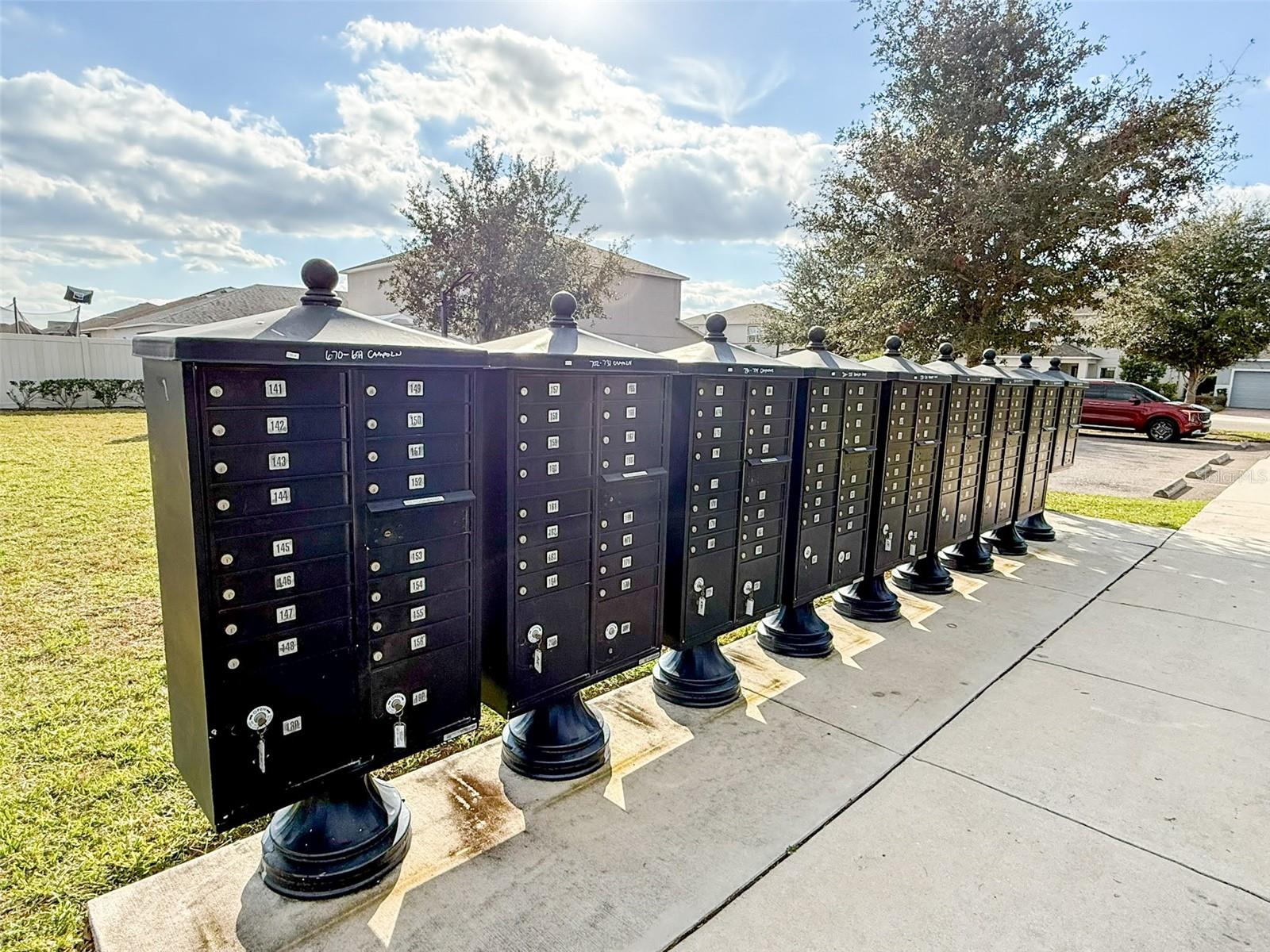 Image 76 of 79 For 141 Hamlet Loop