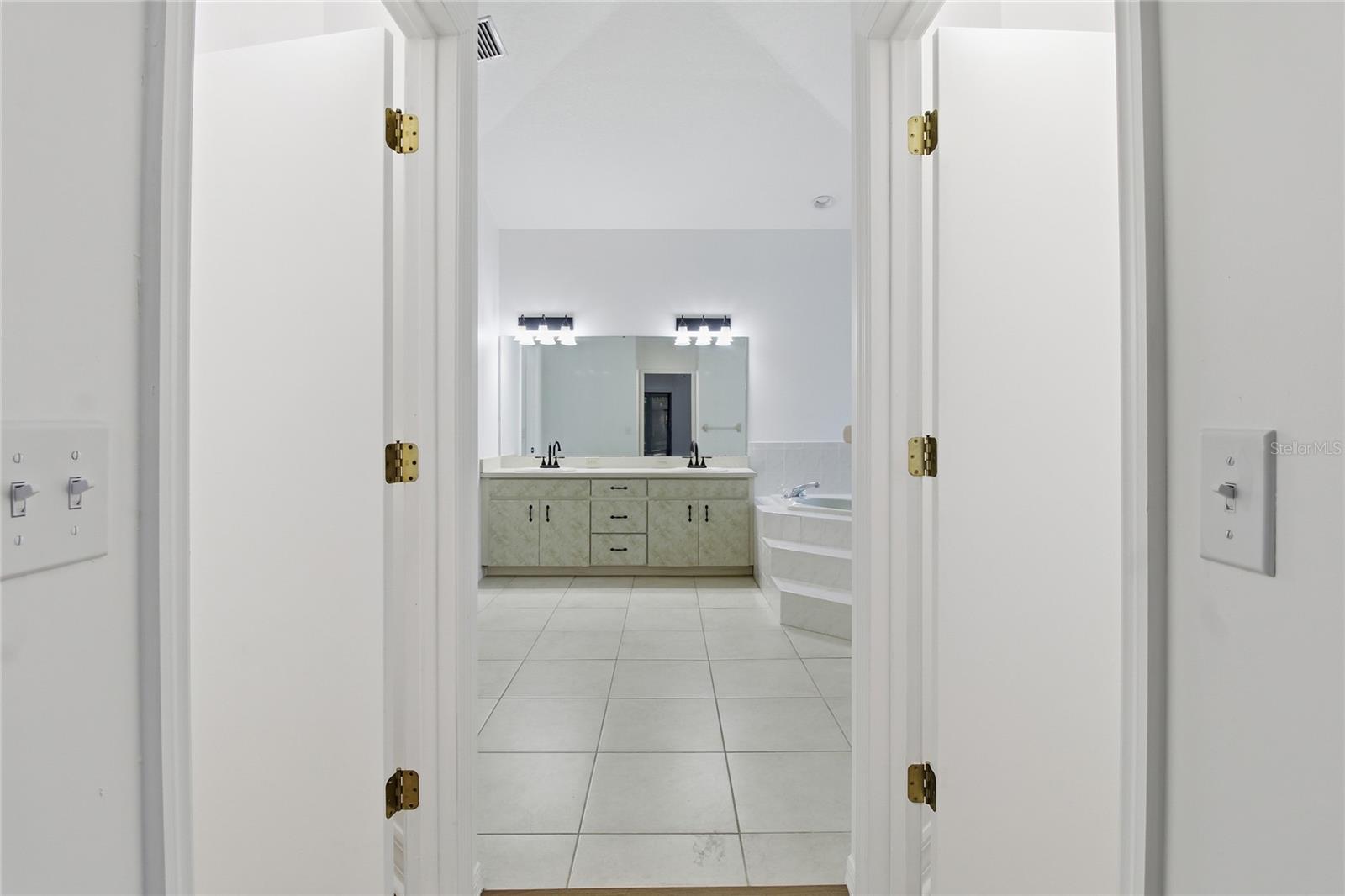 Image 17 of 61 For 1736 Itchepackesassa Drive