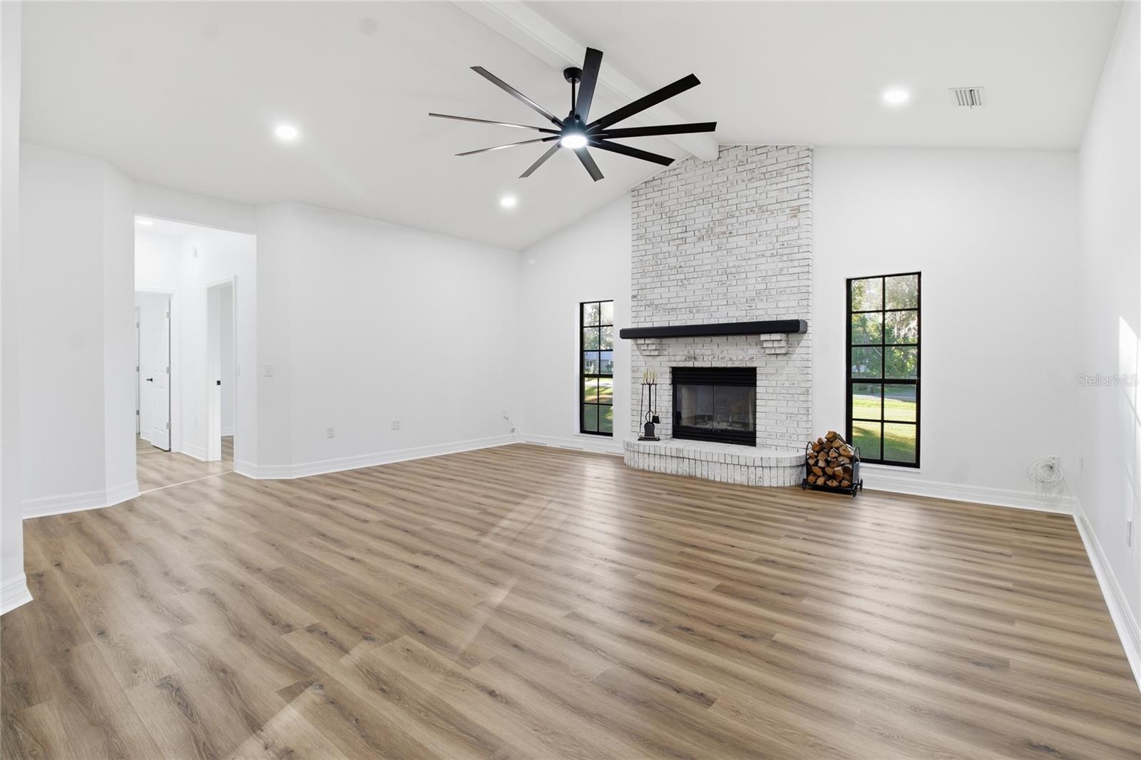 Image 23 of 61 For 1736 Itchepackesassa Drive