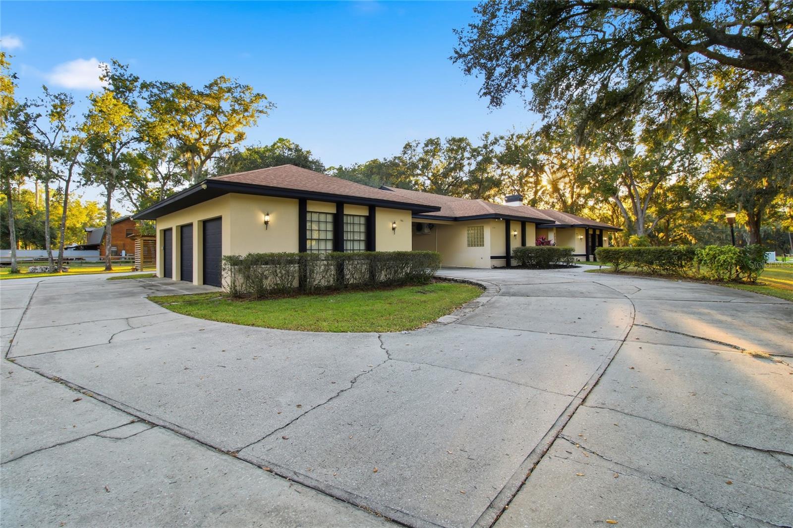 Image 43 of 61 For 1736 Itchepackesassa Drive