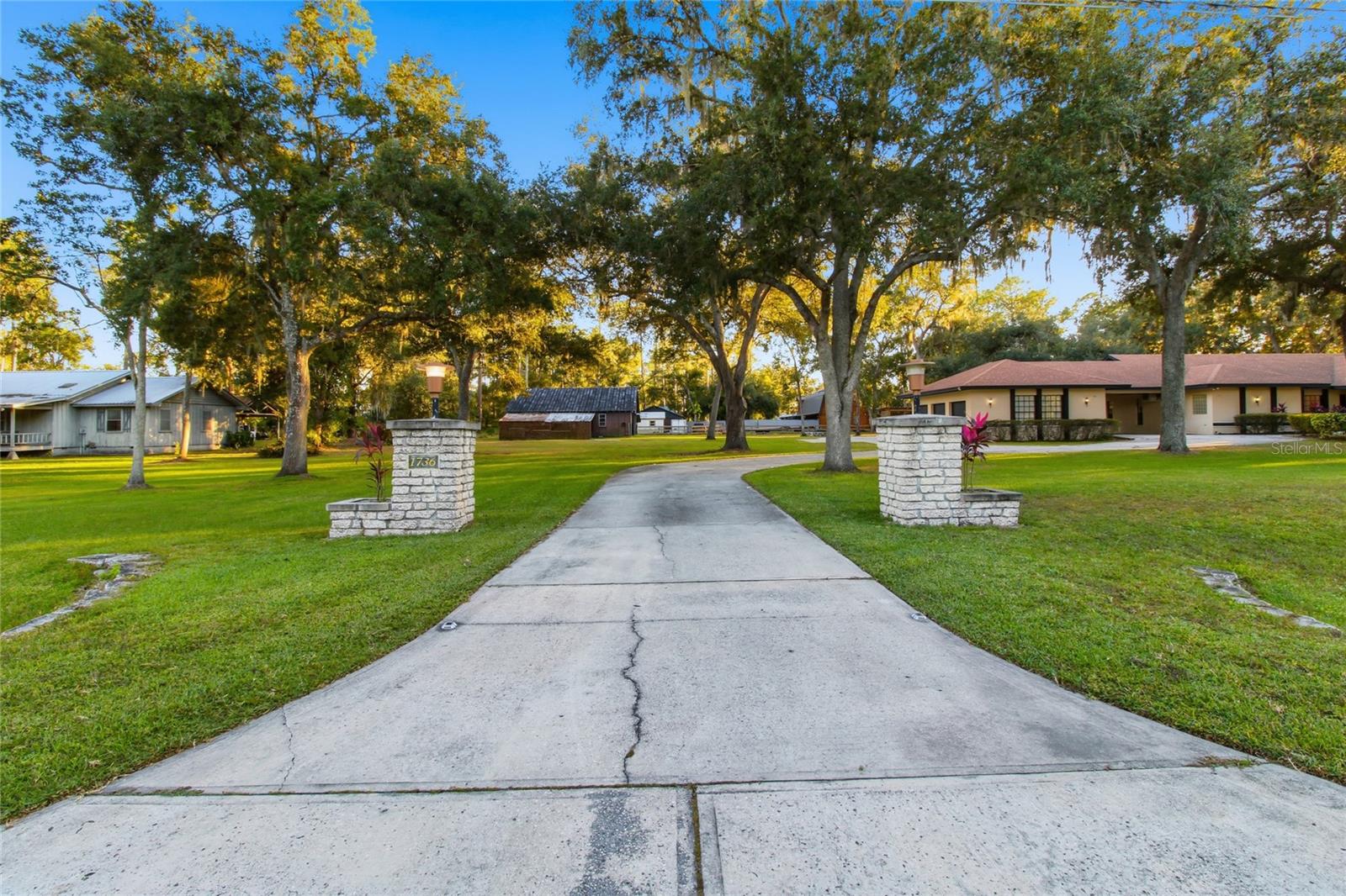 Image 57 of 61 For 1736 Itchepackesassa Drive