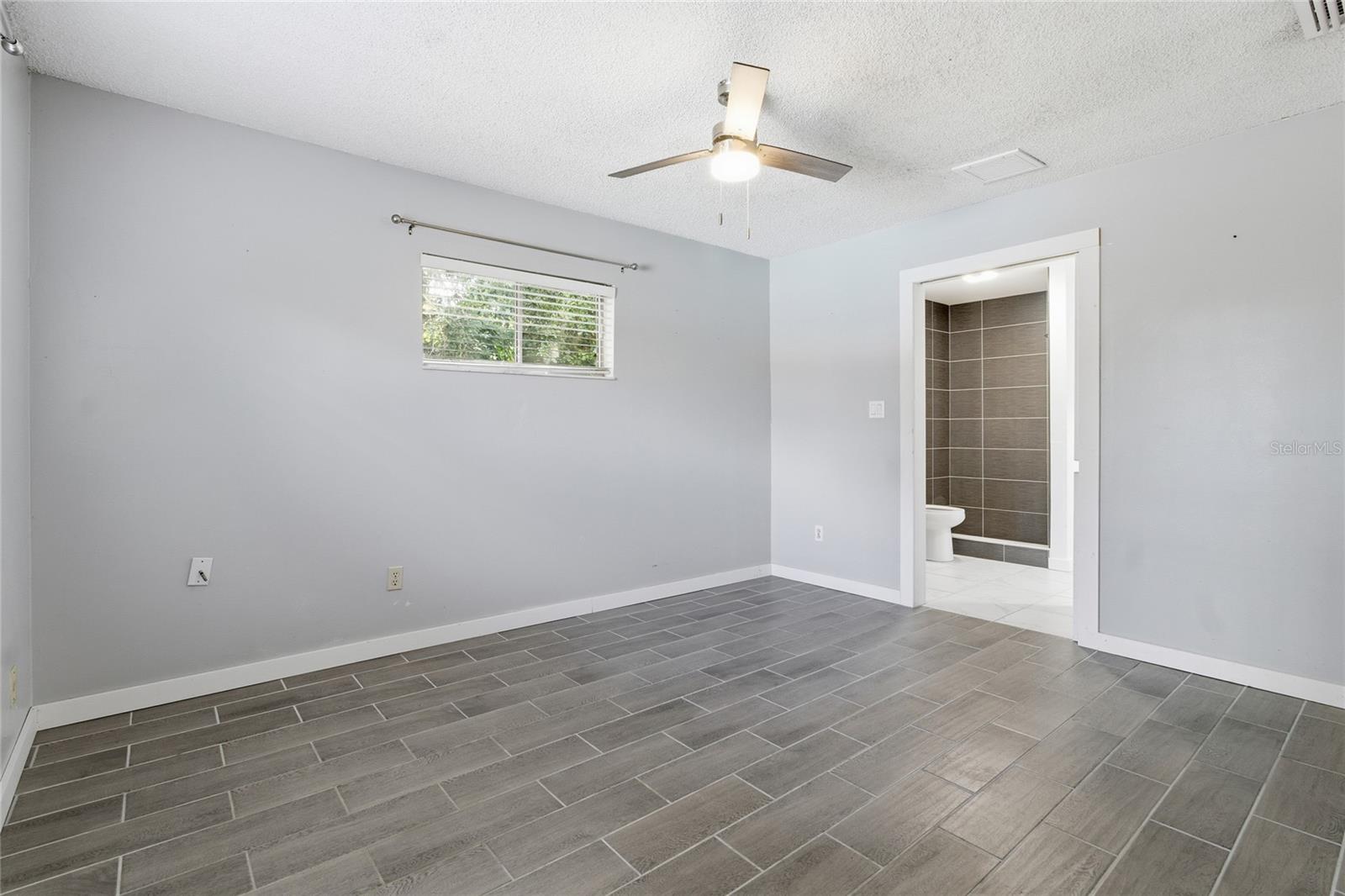 Image 13 of 39 For 3024 Blown Feather Lane