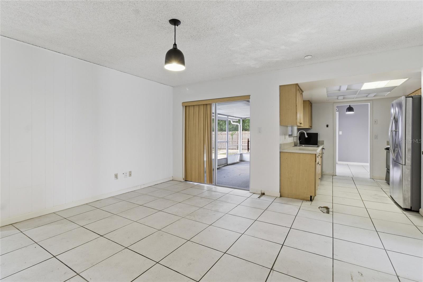 Image 17 of 39 For 3024 Blown Feather Lane