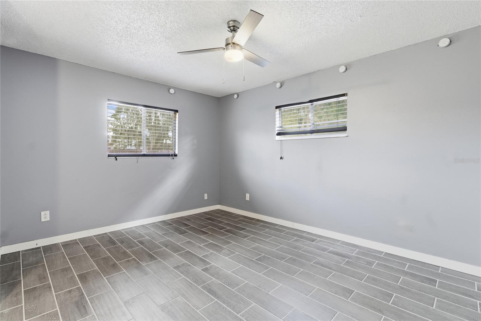 Image 19 of 39 For 3024 Blown Feather Lane