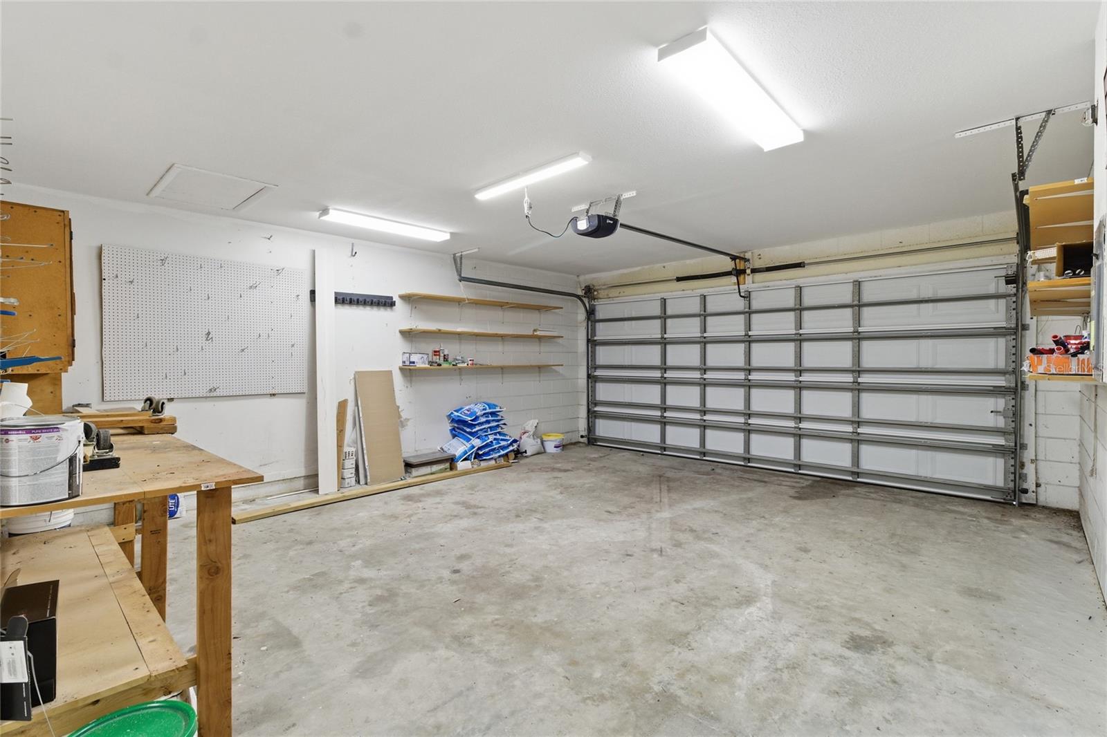 Image 26 of 39 For 3024 Blown Feather Lane