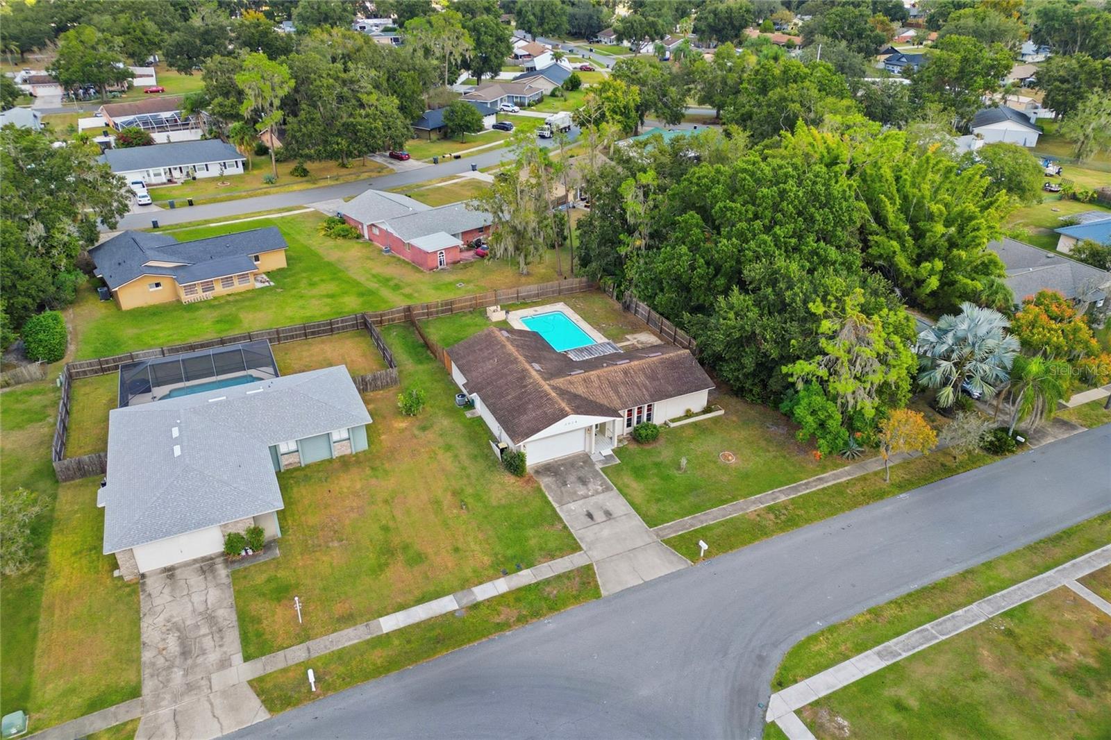 Image 34 of 39 For 3024 Blown Feather Lane