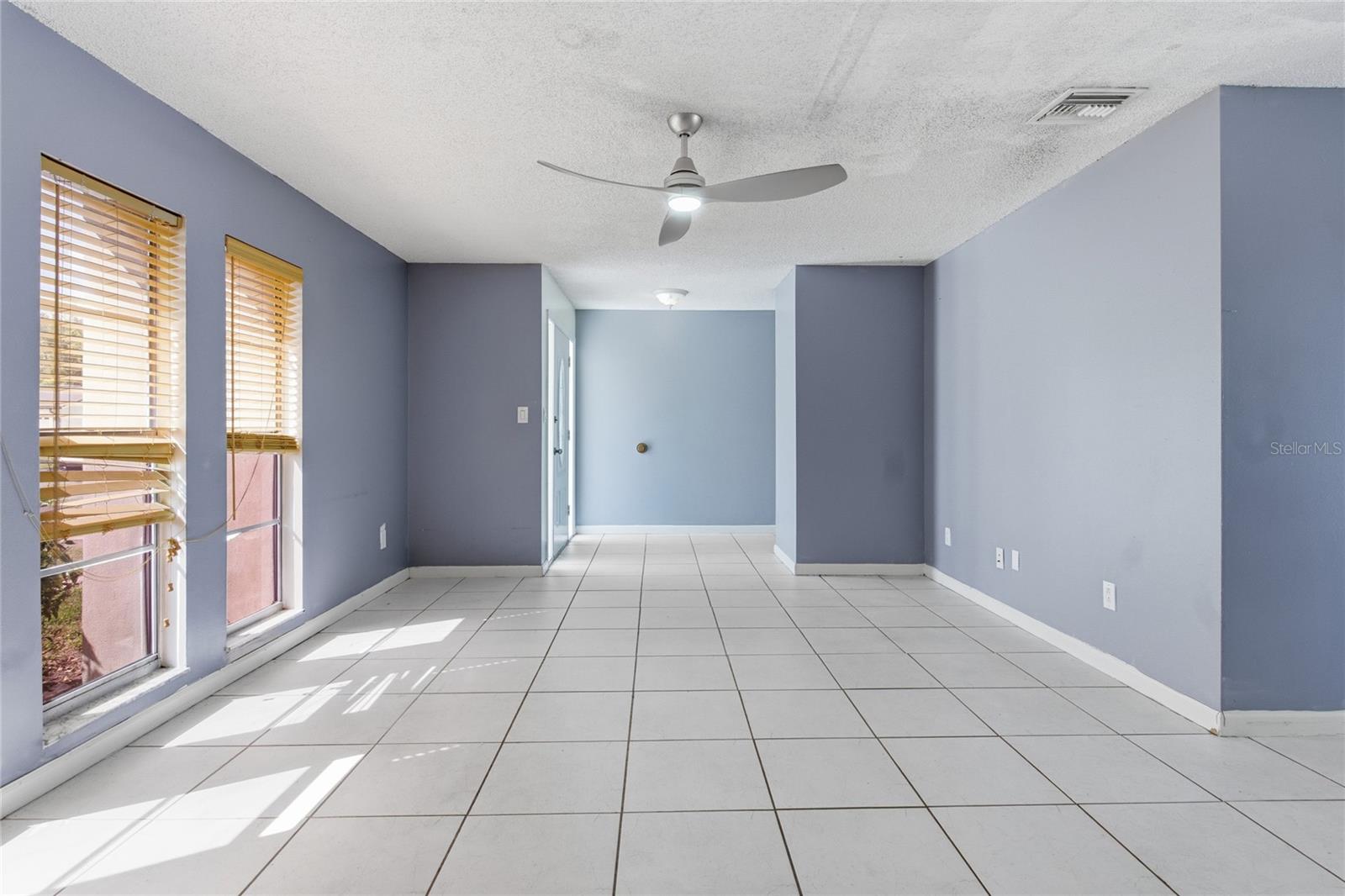 Image 7 of 39 For 3024 Blown Feather Lane