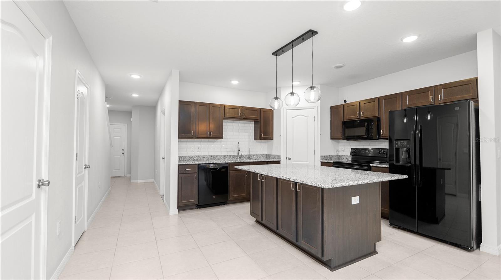 Image 11 of 44 For 3857 Hampstead Lane