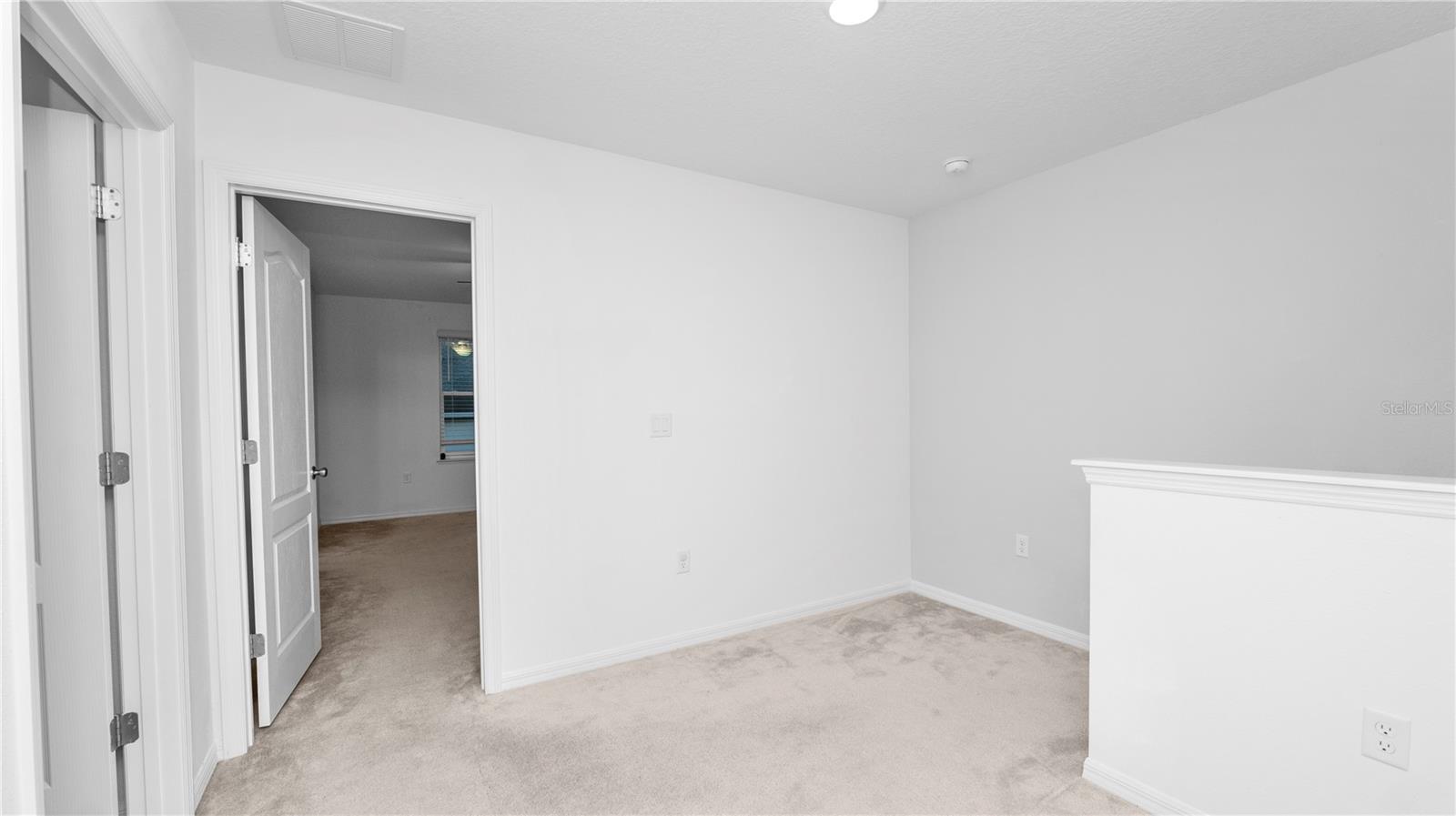 Image 27 of 44 For 3857 Hampstead Lane