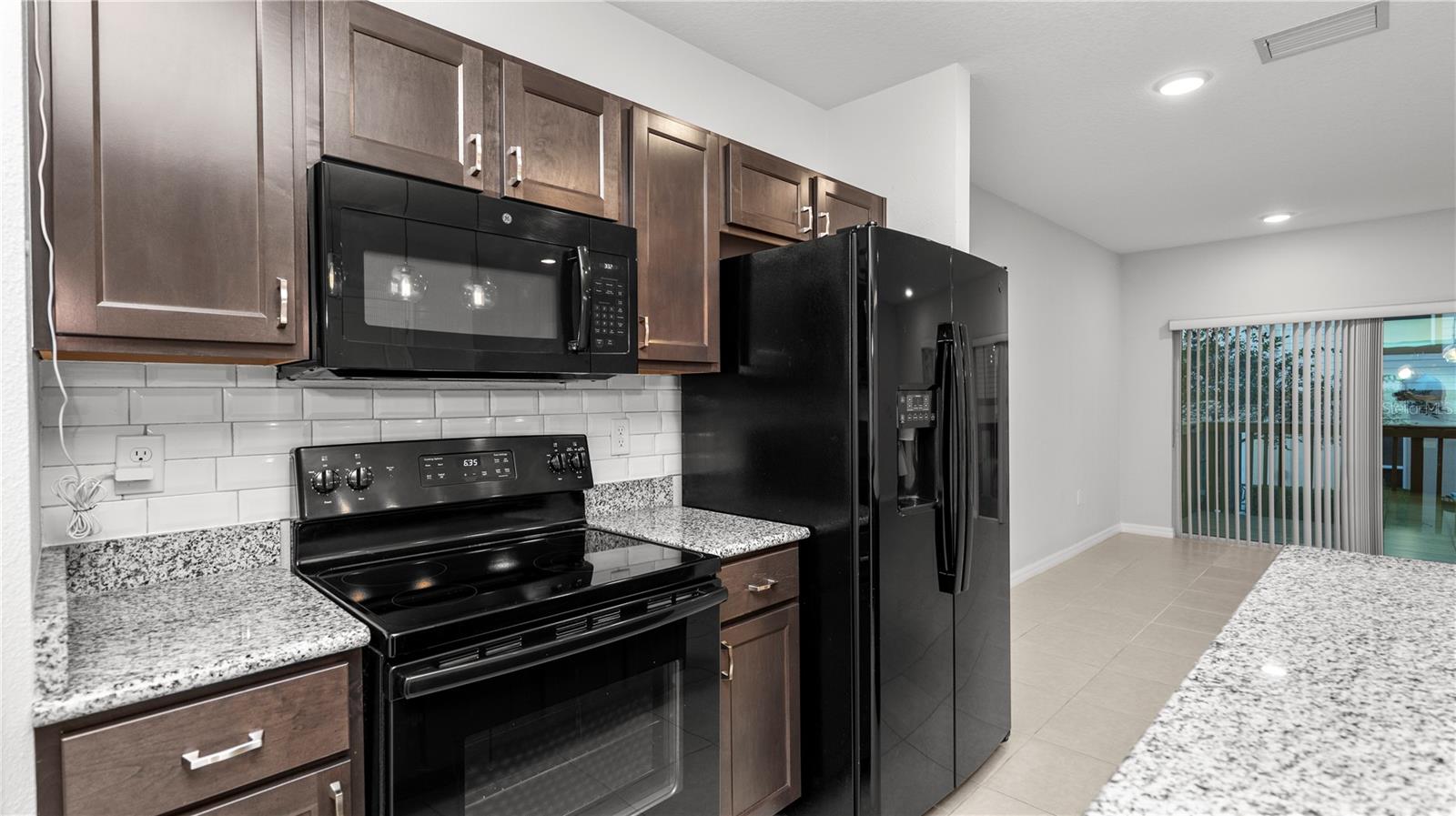 Image 5 of 44 For 3857 Hampstead Lane