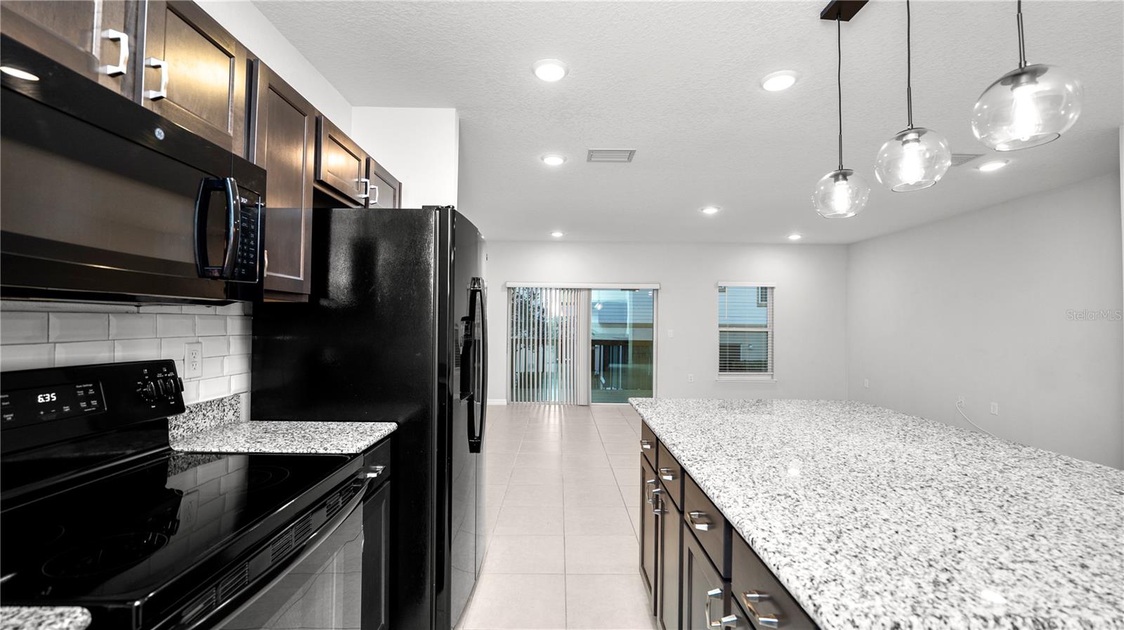 Image 7 of 44 For 3857 Hampstead Lane