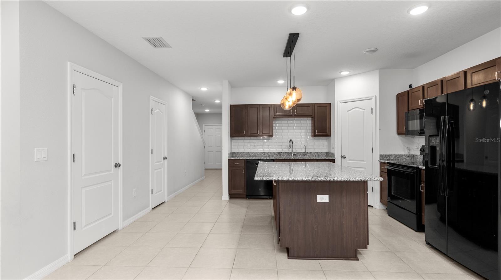 Image 9 of 44 For 3857 Hampstead Lane