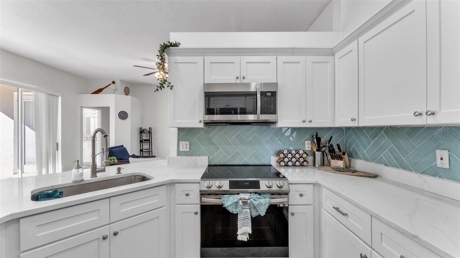 Image 15 of 46 For 6371 Alamanda Hills Drive