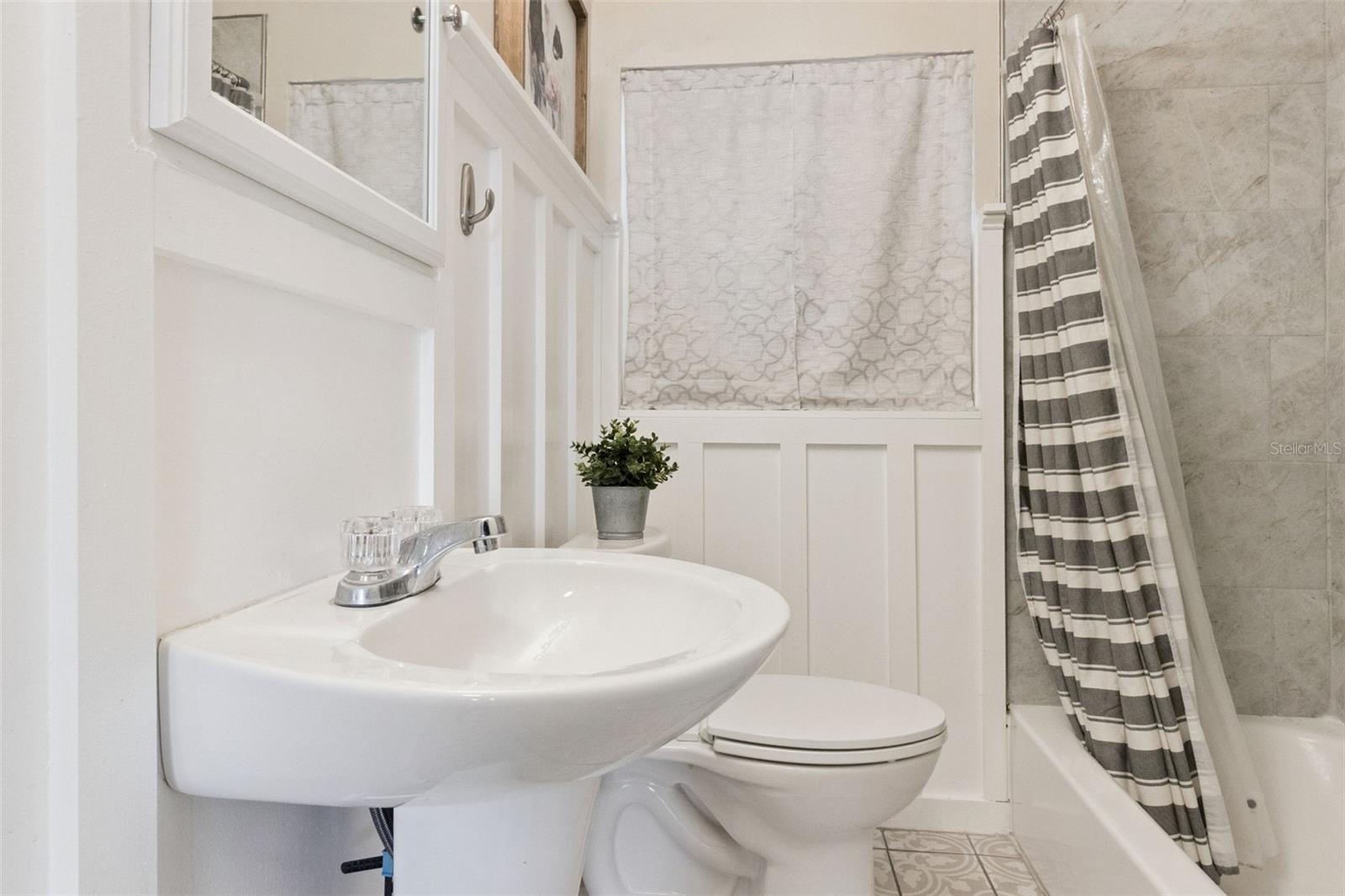 Image 29 of 55 For 1000 Biltmore Drive Nw