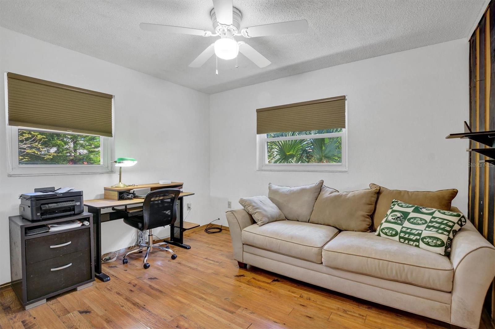 Image 23 of 41 For 105 Owen Circle S